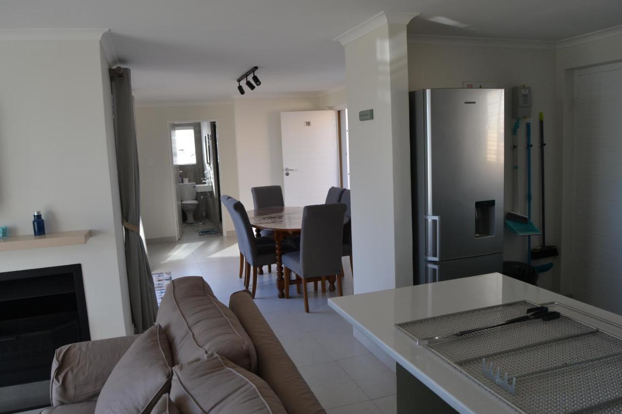 Hermanus Beach Club - Le Maree House 18 Buitenkant foto